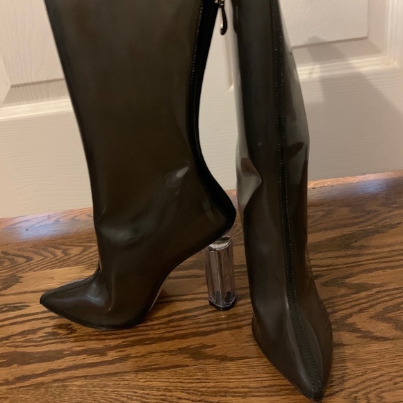 Boots - Picture 3 of 3